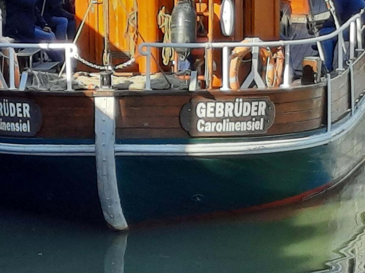 Familienurlaub In Ostfriesland Fuer Max 7 Pers In 2 Wohnungen, Auch Einzeln Wohnungen Utarp Екстериор снимка
